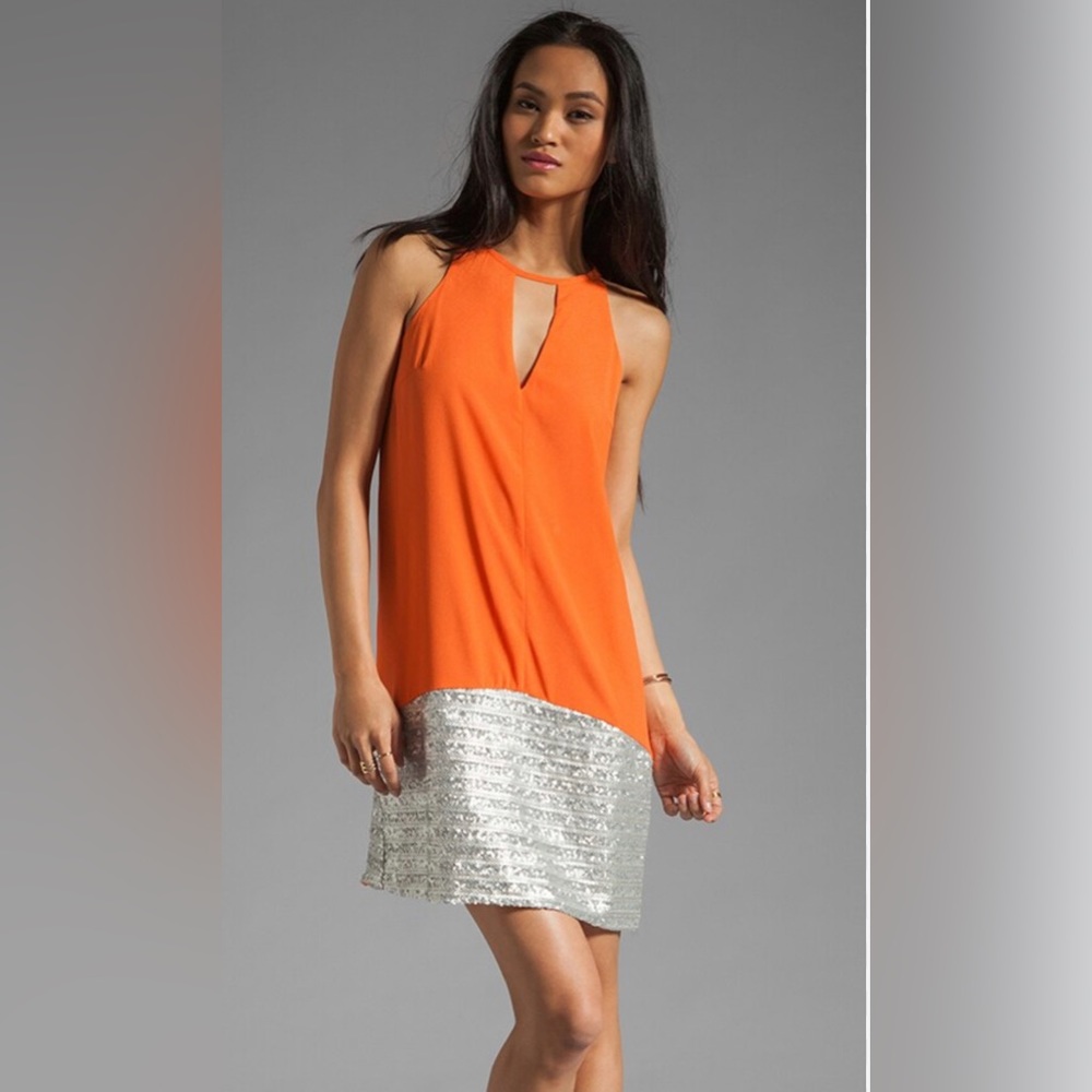 MM Couture Orange dress ⭐️